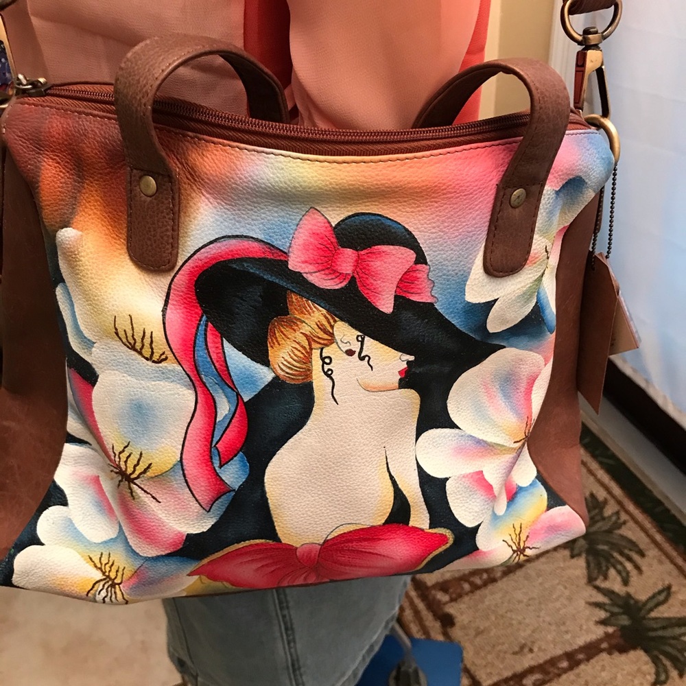 Sukriti Leather Painted elegant lady with hat Crossbody Bag with removable strap - Picture 12 of 12